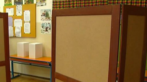 Prezidentská volba: hlasovací lístky a volební místnosti