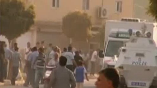 Turecko pokračuje v odvetné akci za syrský útok