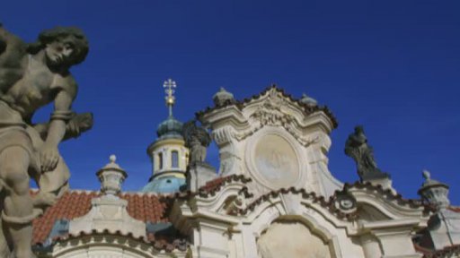 KSČM k církevním restitucím