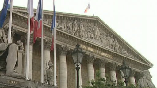 Čeká Francii změna ústavy?