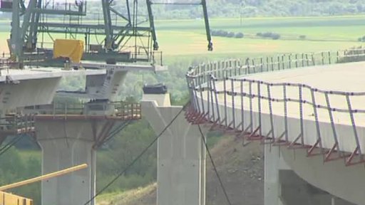 Dálnice D8: Kdy skončí průtahy s dostavbou?