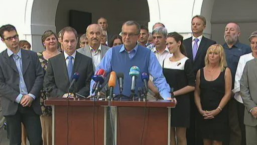 Štěpí se TOP 09 a STAN?