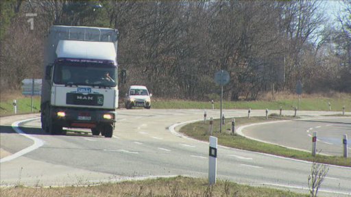 Nebezpečná silnice – Ostrovačická