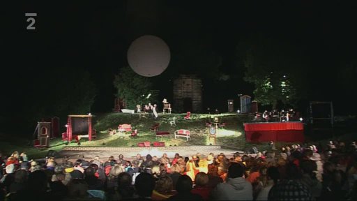 Sen noci svatojánské v magickém prostředí hradu Kunětická hora