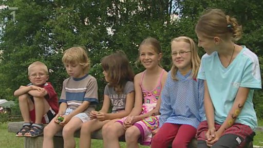 Přelety vrabčáka Lojzy: „Malí pomocníci“