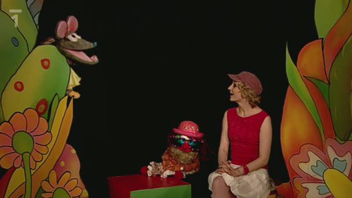 Muf zase vyvede pěknou neplechu, rozhází tryskomyškám aktovku, a tak se snaží schovat, aby nic musel uklízet.