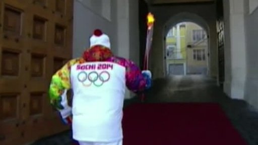 Olympijský oheň je v Rusku