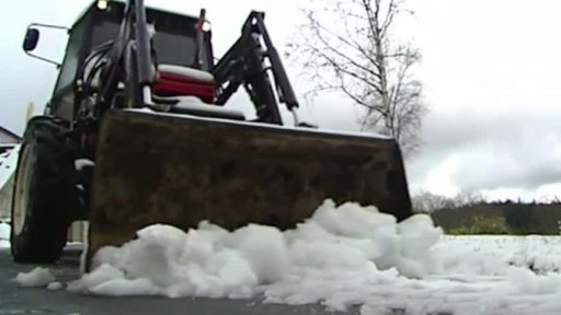 Na horách napadl sníh