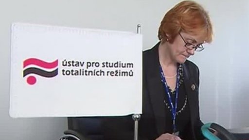 Reorganizace v ÚSTR