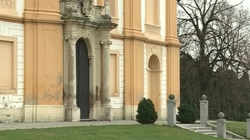 Církevní restituce