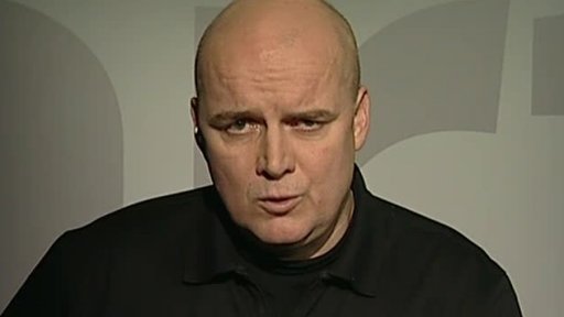 Zemřel Lewis Collins