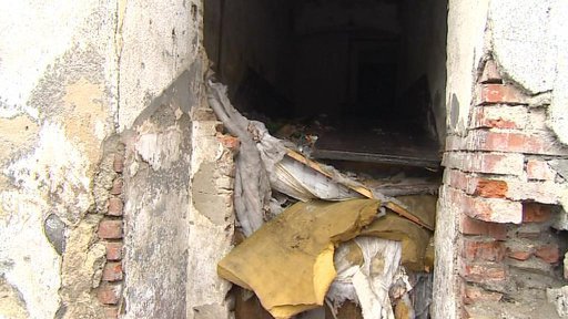 Co dál s chátrajícími domy v Předlicích?