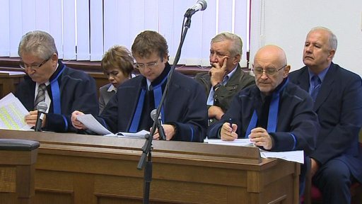 Tři podmíněné tresty za manipulaci s dopravními přestupky