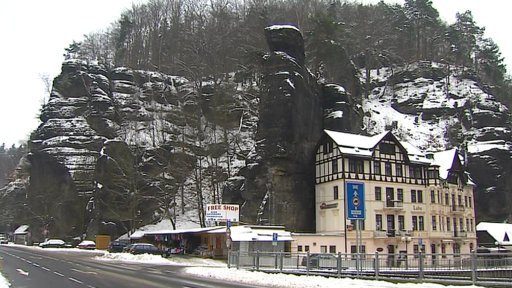 Padající skály by už neměly strašit obyvatele Hřenska