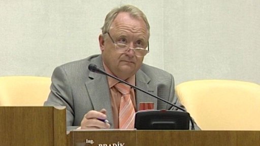 P. Bradík skončil ve funkci