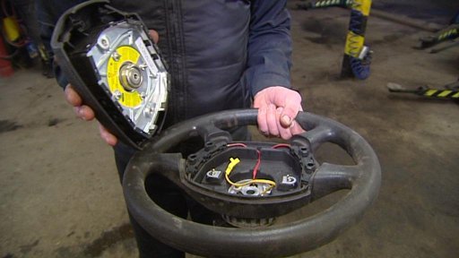 Na Jičínsku řádí zloději airbagů