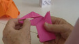 Nevidomí se v Hradci Králové učí origami