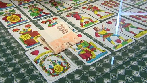 Marný boj radnic s hazardem