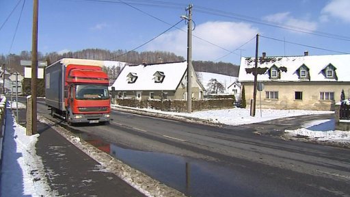 Přes obce ležící na silnici 1/35 mezi Libercem a Hrádkem nad Nisou pojede tranzitní doprava z Polska a Německa