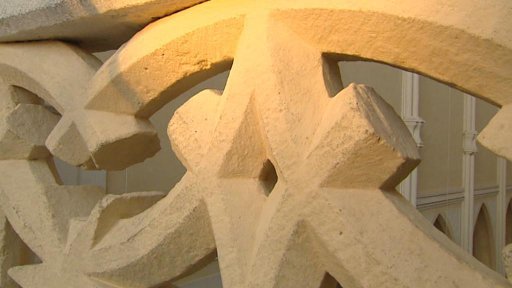 Čekání na paprsek světla v katedrále v Kutné Hoře - Sedlci