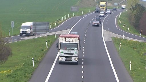 Starostové ze severu Čech chtějí rozšíření silnice R7 u Loun