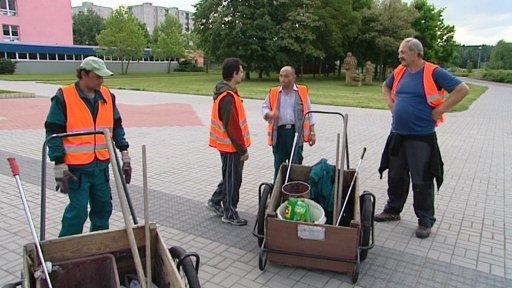 Nezaměstnaní budou pomáhat s odklízením škod po povodni