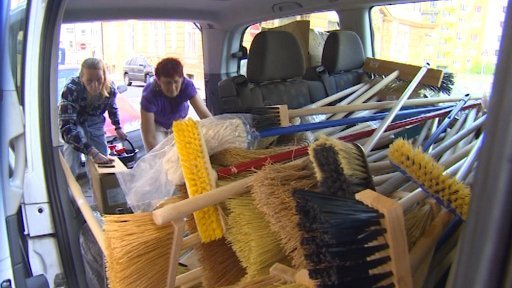 K zatopeným lidem na Děčísku míří humanitární pomoc