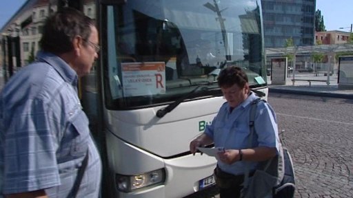 Výluka mezi Hradcem Králové a Prahou