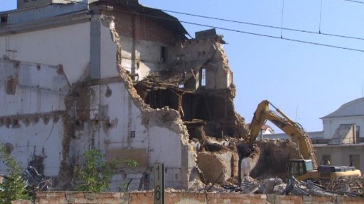 Ve staré lovosické továrně byly ukryty jedy