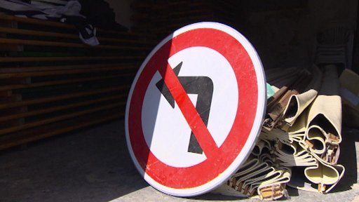 Spor obcí o dopravní značku