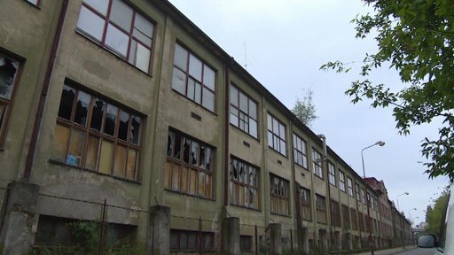 Pardubice: O bývalou Teslu nemá nikdo zájem