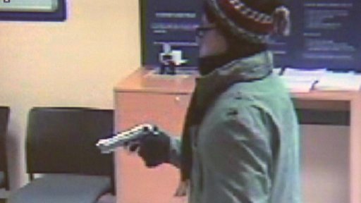 Kriminalisté chytili muže, který vykrádal banky na Vysočině a v Praze