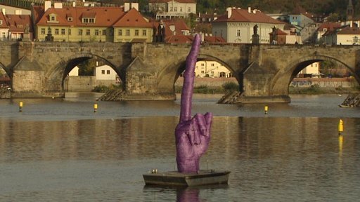 Nová plastika Davida Černého na Vltavě