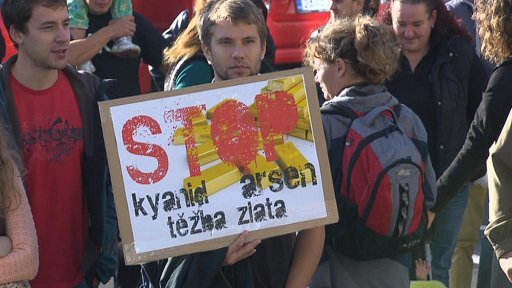 Demonstrace proti těžbě zlata na Mokrsku