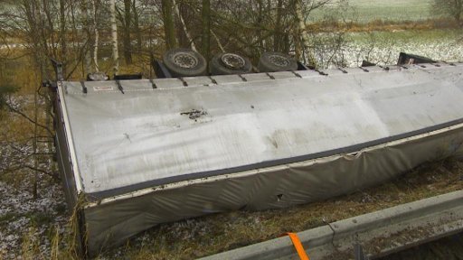 Ledovka potrápila dnes ráno řidiče na Vysočině