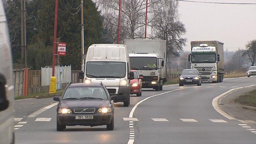 Semaforu a nového přechodu pro chodce se lidé v Přední Lhotě nedočkají