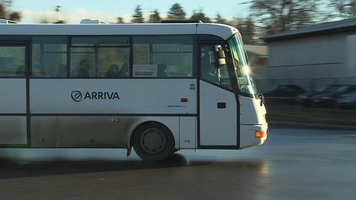 Lidé ze Sedlčan a dalších měst na Příbramsku přišli o přímé autobusy do Plzně a zpět