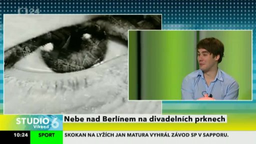 Nebe nad Berlínem na divadelních prknech