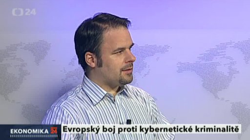 Prodej osobních počítačů klesá