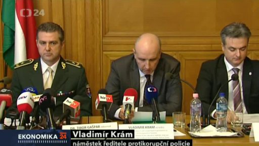 Daňové podvody s kovy