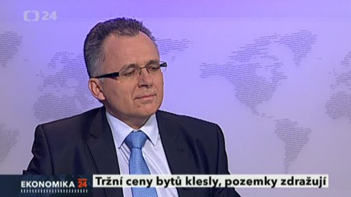 Tržní ceny bytů klesly, pozemky zdražují
