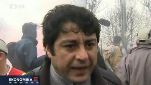 Problémy francouzských výrobců aut