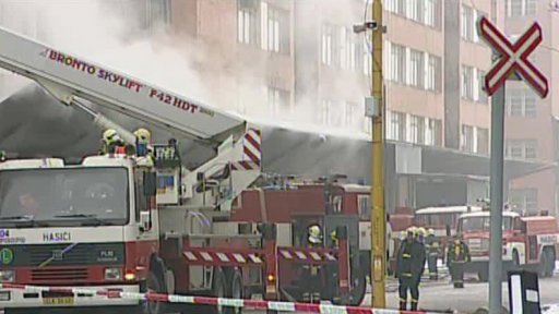 Hoří sklad elektroniky, 4. stupeň poplachu