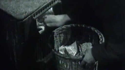 Využití starého papíru (1953)