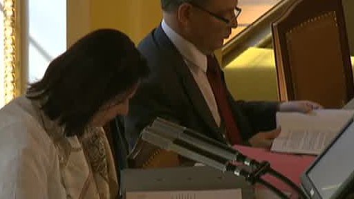 Přežije vláda hlasování o nedůvěře?