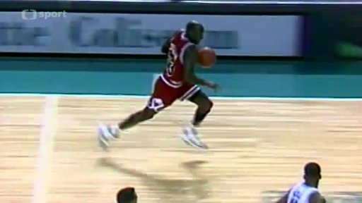 Michael Jordan slaví 50 let