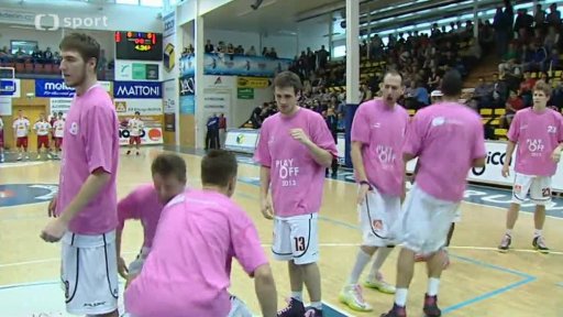 BK Děčín v růžovém