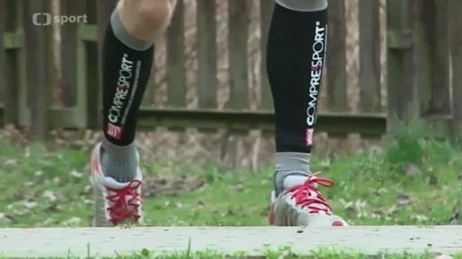 Techniky a trendy - pestrobarevné návleky a podkolenky