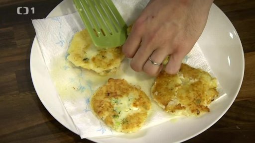 Řecké bramborové placičky s feta sýrem