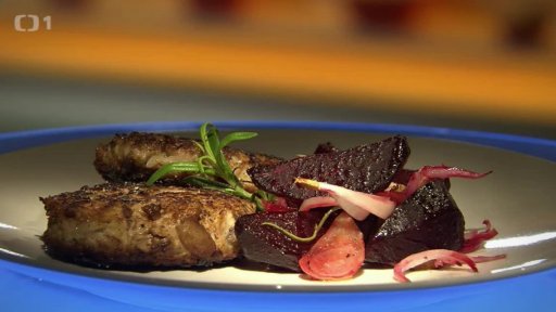 Houbové karbanátky s pečenou řepou